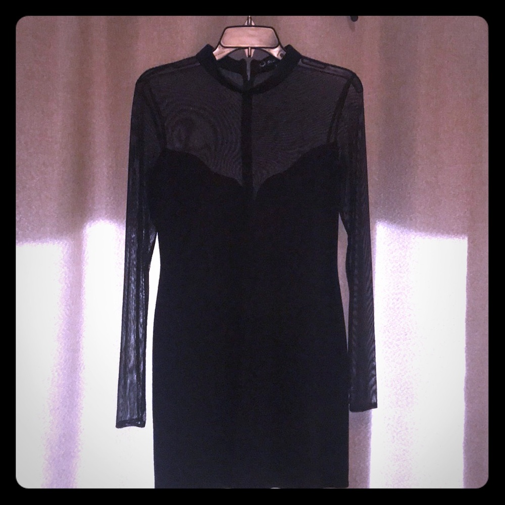 Black long sleeve dress.